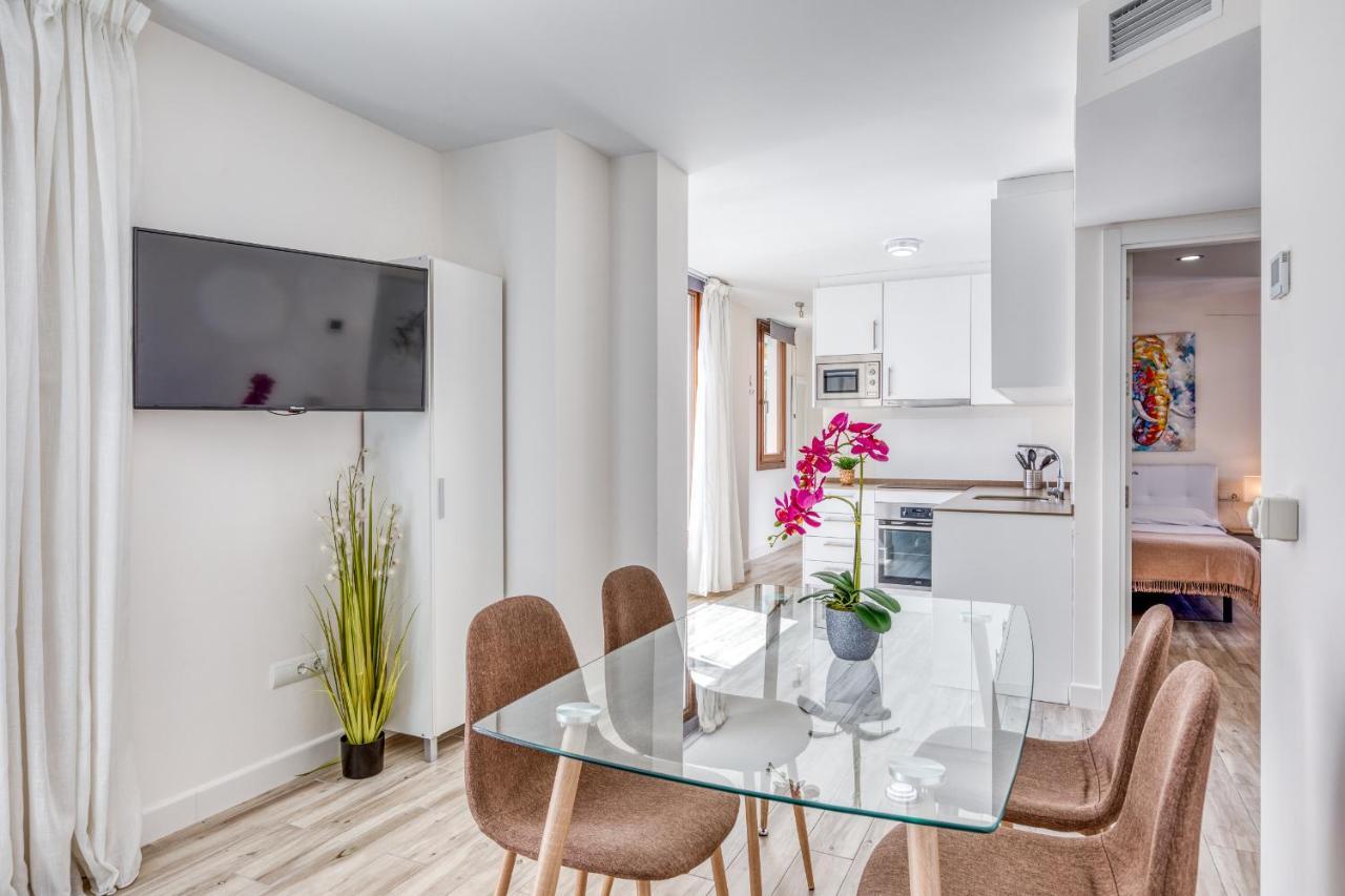 Апартаменты Hanami Estepona Centro 1B Экстерьер фото